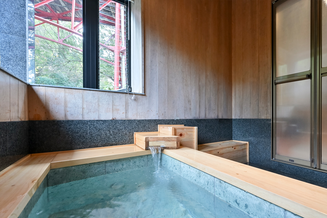 Room with indoor hot spring bath Nishiyama